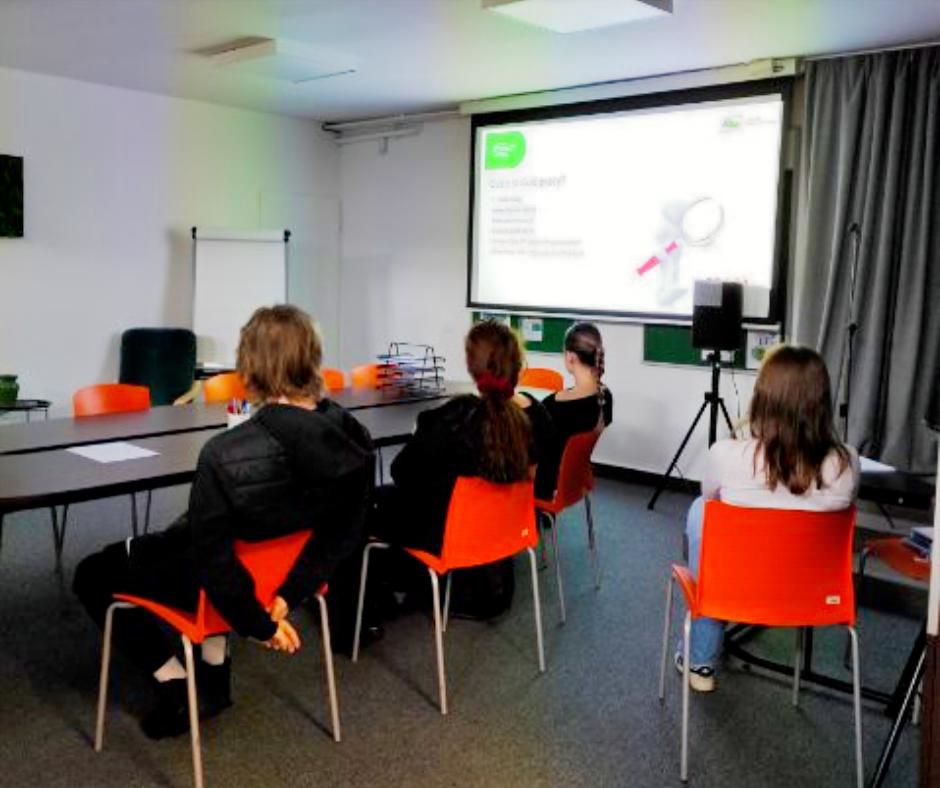 Zdjęcie artykułu Jak i gdzie szukać pracy ? Warsztaty w Filii Słomniki